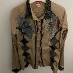 Save the queen made in Italy 🇮🇹